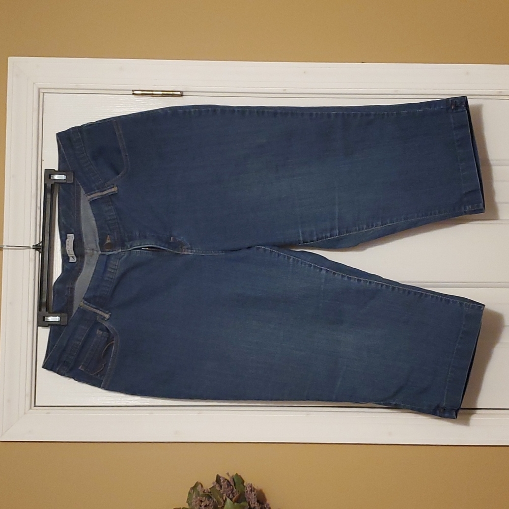 🌼Lee Natural fit capri